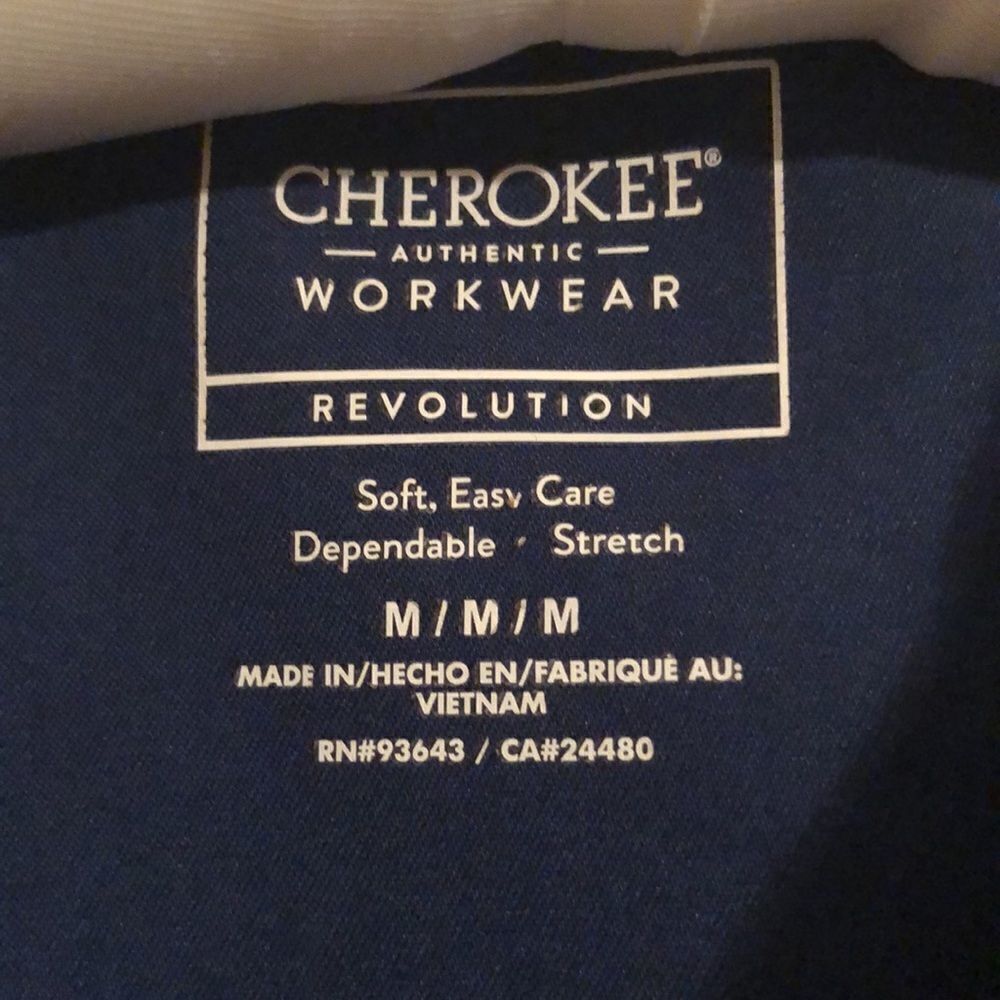Cherokee M Stretch Navy Scrub Top - Picture 6 of 9